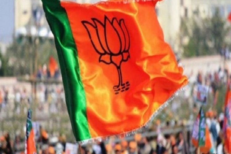 BJP suspends 12 more rebels for contesting as independent candidates in Guj
