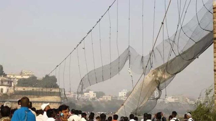 Gujarat HC holds Morbi civic body officer responsible for bridge collapse