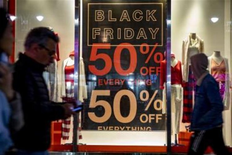 Thanksgiving Day online sales touch $5.3 bn in US, mobile top choice
