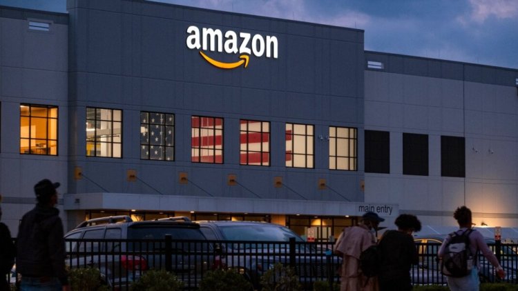 US judge stops Amazon from firing employees for unionisation efforts