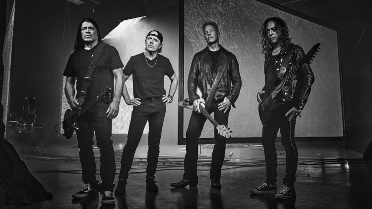 Metallica announces new studio album along with world tour