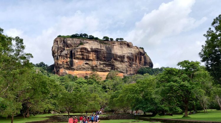 Sri Lanka earns over $1,129 mn this year as revenues through tourism