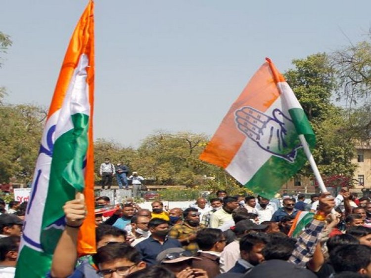 Border dispute: Congress demands Maharashtra CM convene all-party meet
