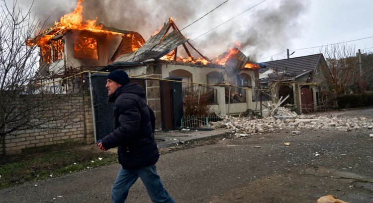 Ukraine's frontlines witness artillery fire despite 'ceasefire' by Russia