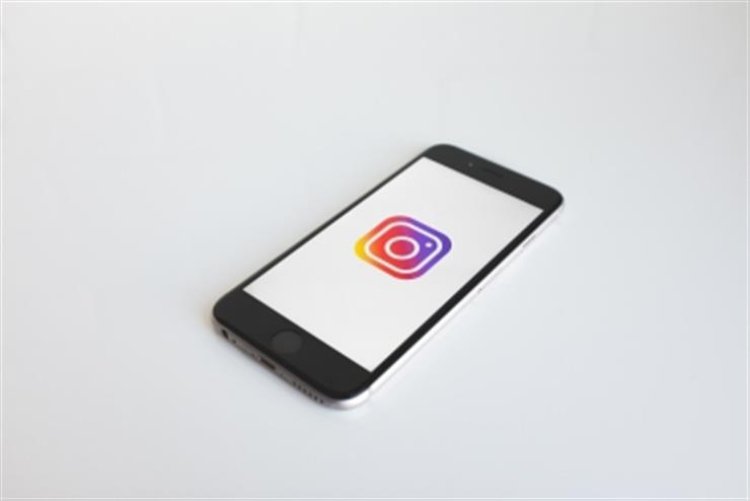 Instagram now allows users to set video status