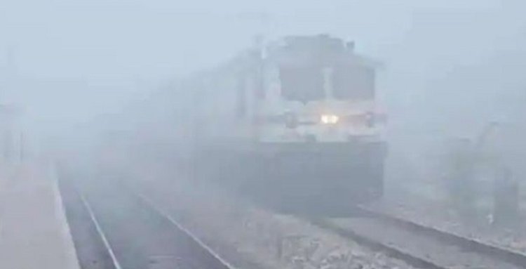 16 trains run late due to fog in northern India today: Indian Railways