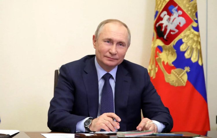 Putin proposes revising Russia's strategy for scientific development