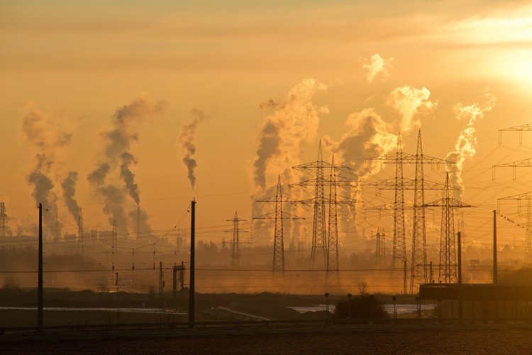Study: Air pollution is associated with higher risk of developing severe COVID-19