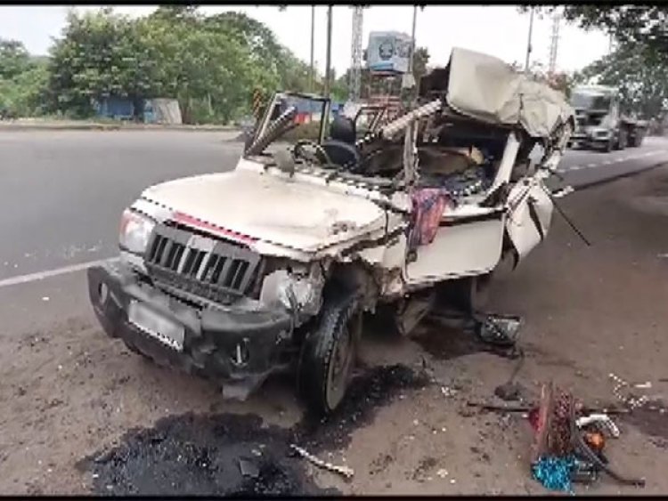 Two killed, three injured in jeep-truck collision in Visakhapatnam