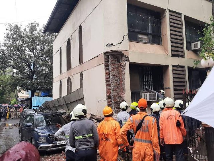 Mumbai: Portion of building collapsed in Ghatkopar, rescue operation underway