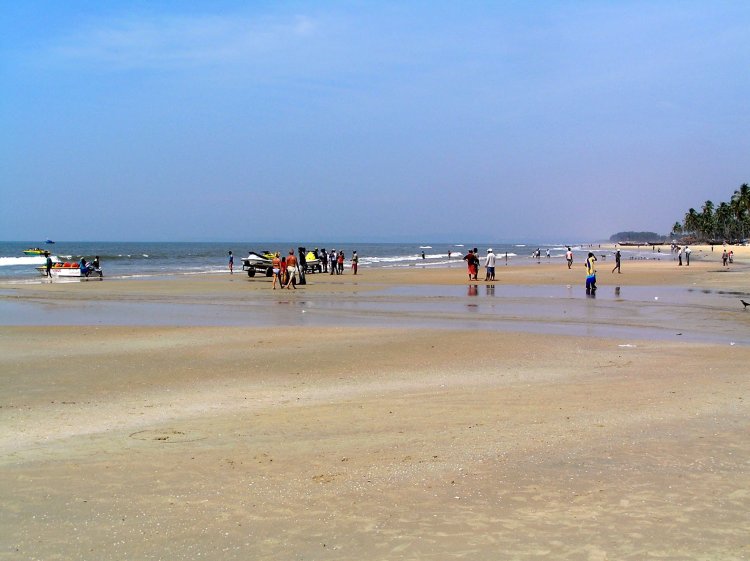 Goa beaches shut for monsoon, but tourists still flock to seafronts