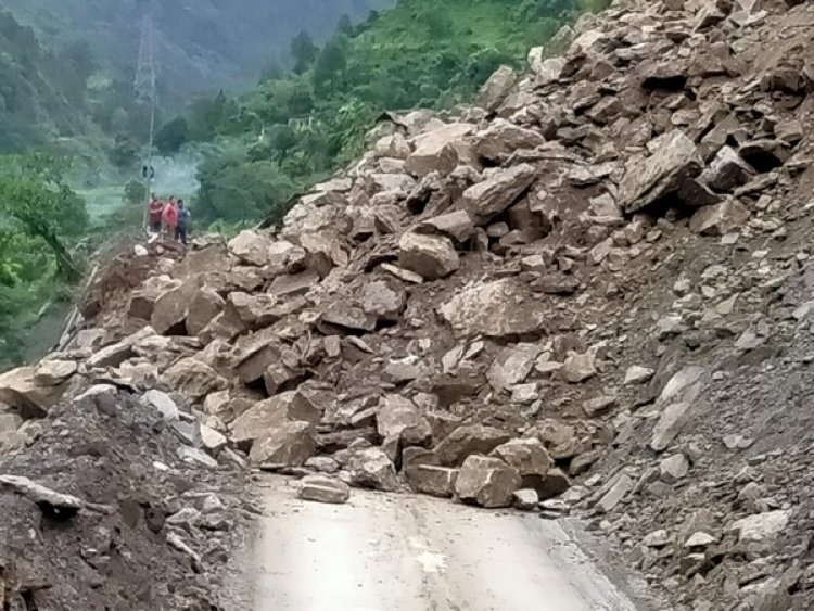 Uttarakhand: SDRF rescues people stranded due to waterlogging in Laksar