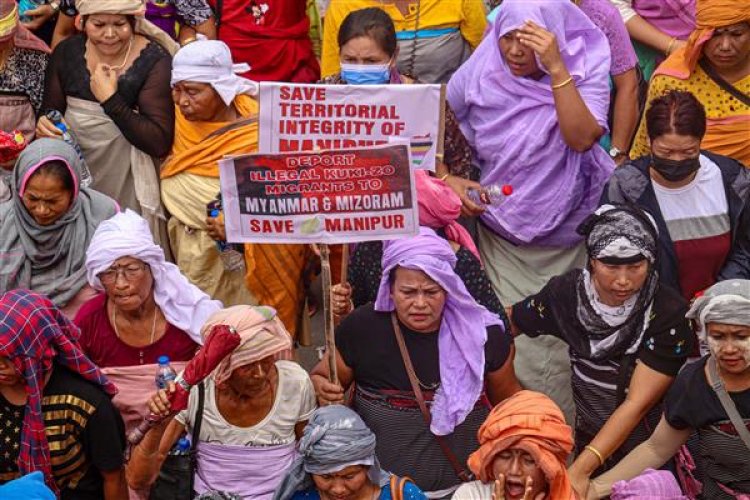Manipur tribal students stage rally to observe 100 days of ethnic clashes