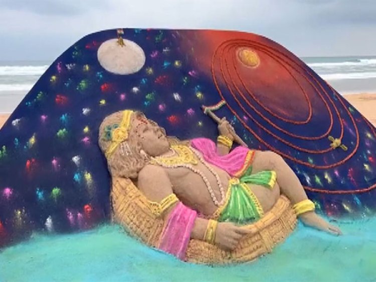 Odisha: Sudarsan Pattnaik creates sand art of Lord Krishna at Puri beach