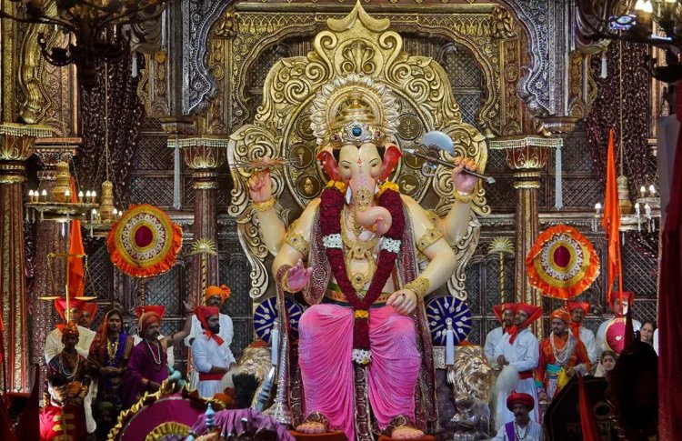 Lalbaugcha Raja gets donations over Rs 1 cr in 2 days of Ganesh Chaturthi