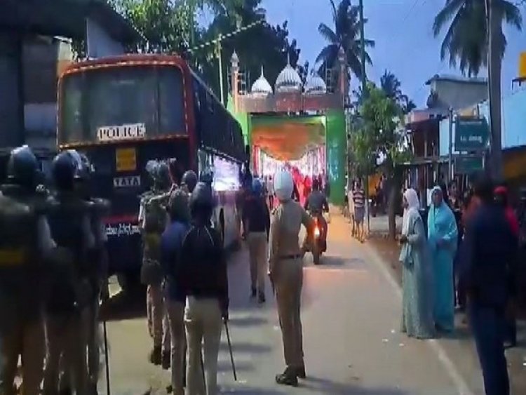 Karnataka: At least 5 injured in stone pelting on a procession in Shivamogga