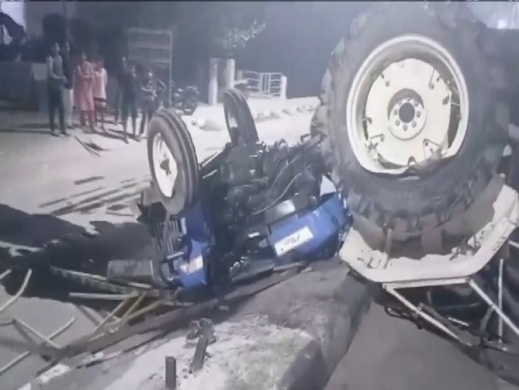 Six injured in road accident in UP's Etawah