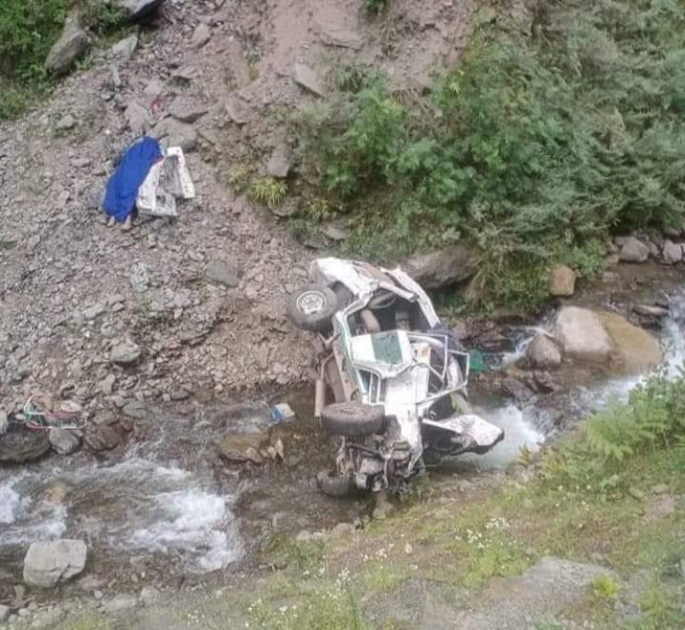 J-K: Four killed as truck falls into gorge in Jammu