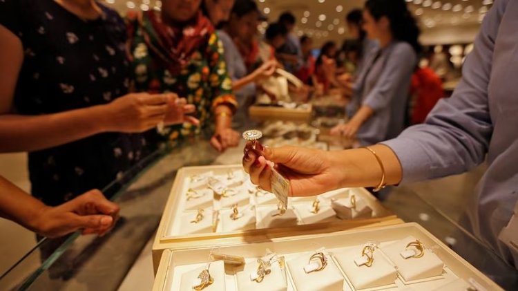 Q3 gold demand up 10%; price to play key role in Dhanteras buying