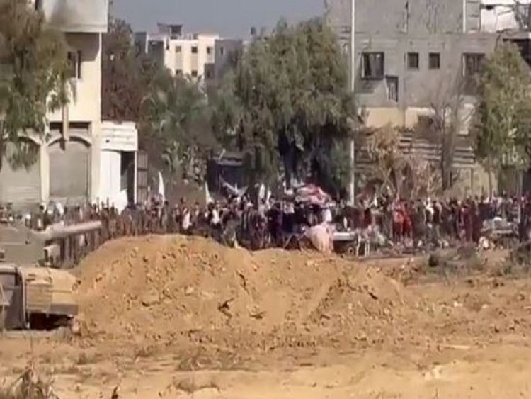 Rafah border: Thousands pass through evacuation corridor opened for civilians