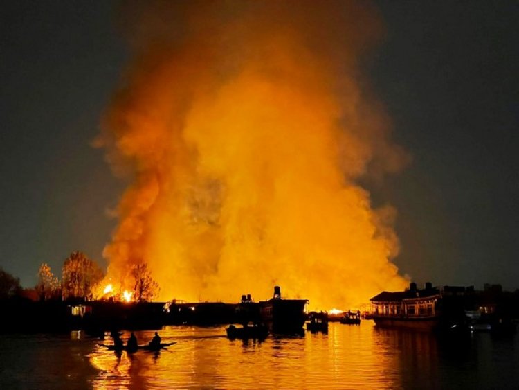 Three tourists killed in J-K's Dal Lake houseboat fire incident, 8 rescued