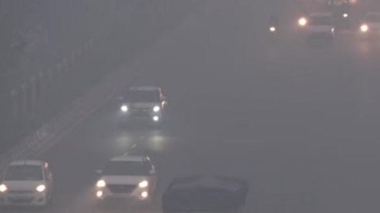 Smog engulfs Delhi after Diwali celebration amid worsening air quality