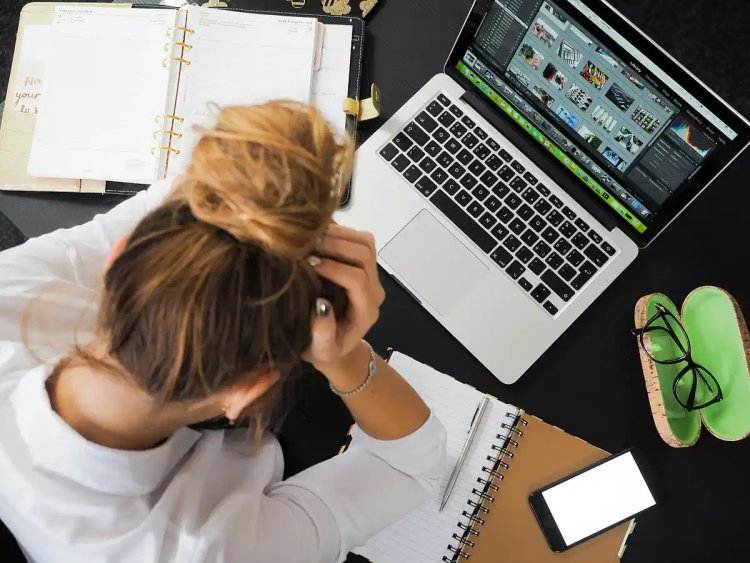 People suffering from work addiction feel ill even when they are working: Study