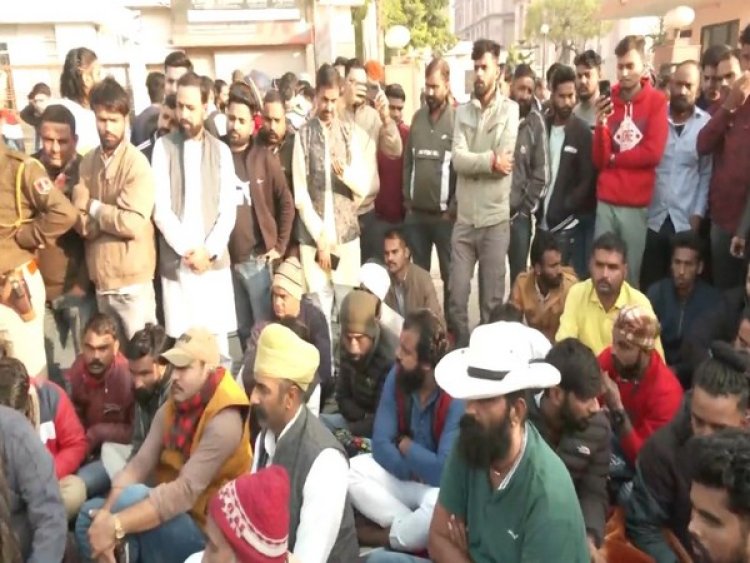 Rajput community calls for 'Rajasthan Bandh' over the murder of Karni Sena Chief