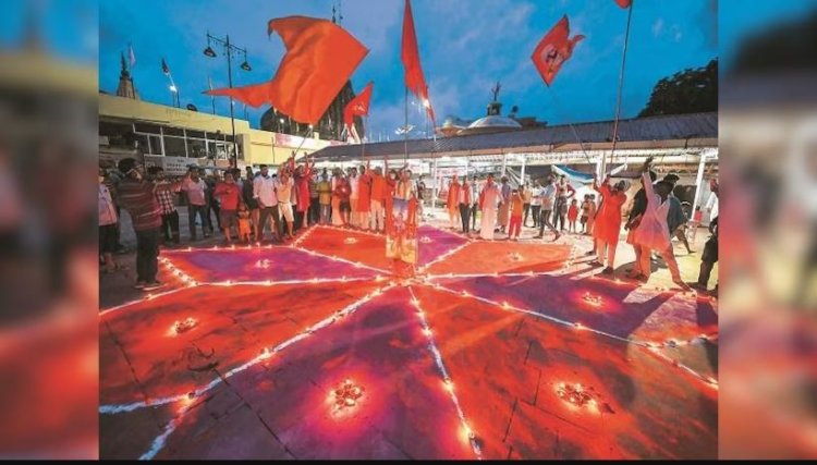 Rise in demand for saffron flags bearing images of Lord Ram, Ayodhya temple