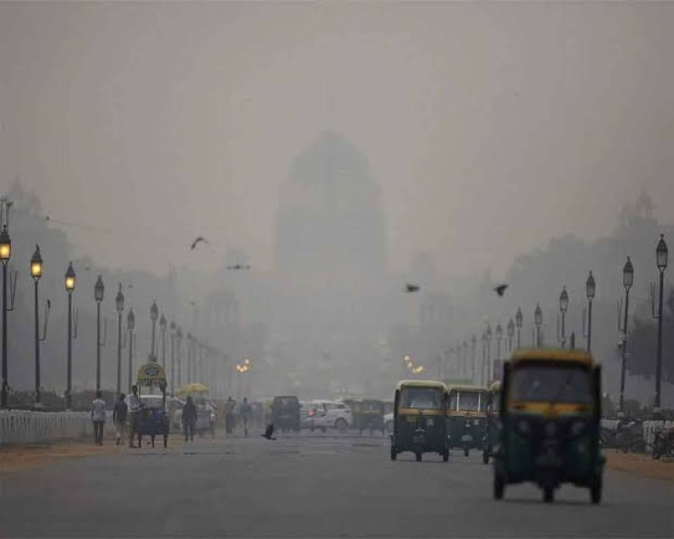 Delhi records 6.7 deg C minimum temperature, dense fog in some areas
