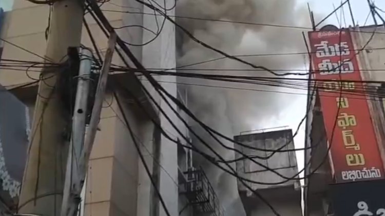 Andhra Pradesh: Fire breaks out in education institute in Visakhapatnam