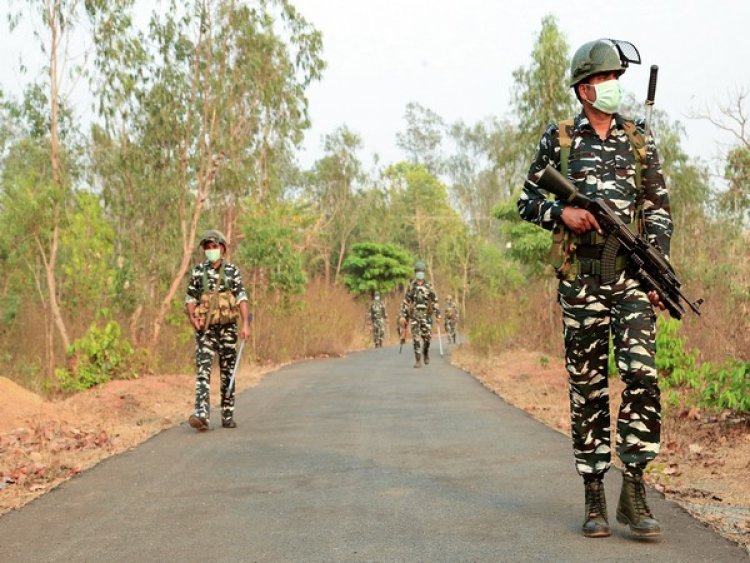 Chhattisgarh: One Naxalite killed in ongoing encounter with forces in Bijapur