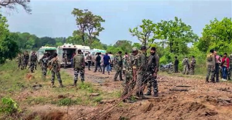 18 Naxalites including 3 women surrender in Chhattisgarh's Dantewada