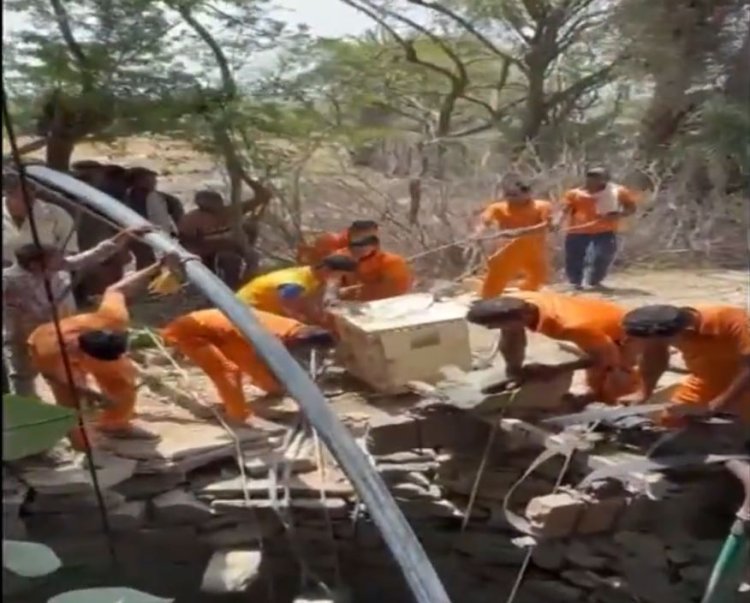 Rajasthan: NDRF personnel join efforts to rescue 13-year-old who fell into well two days ago