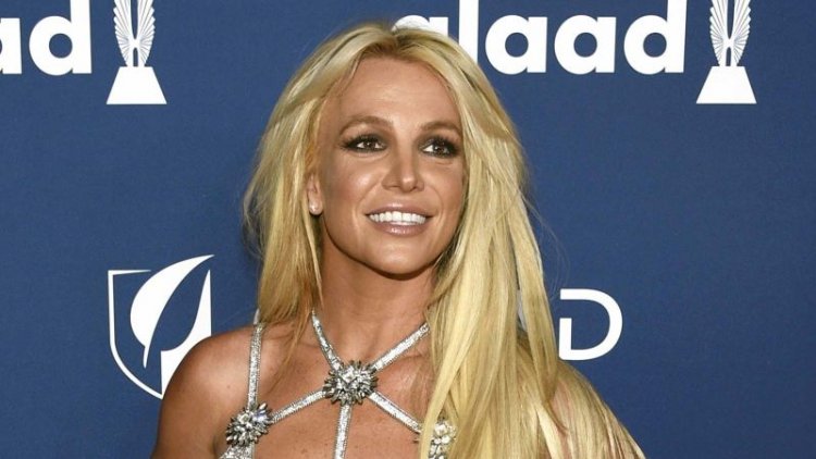 Britney Spears seeking mental health treatment amid father's illness