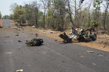 Maha: 15 security personnel, 1 civilian killed in Naxal blast