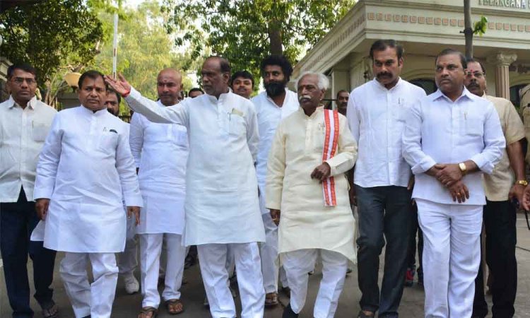 United Front-type govt "only likelihood" now: TRS leader