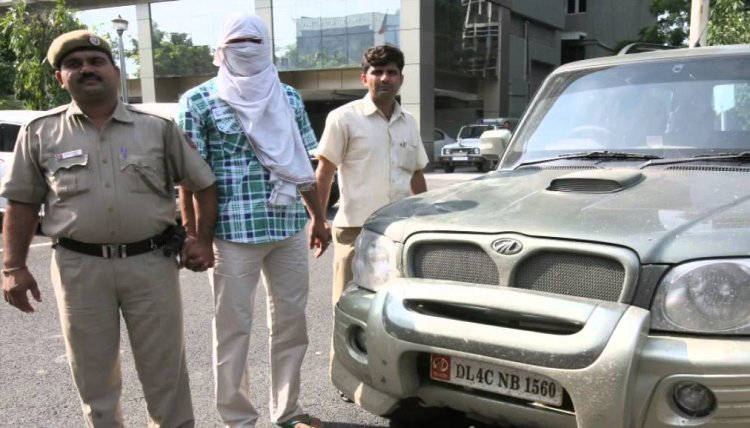 Gangster held after encounter with police in Rohini