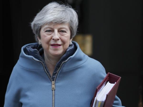 Theresa May to set date for resignation soon, says MP