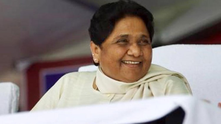 Mayawati to wait & watch as BSP treads with caution