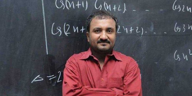 Had told 'Super 30' makers actor, director will be of my choice: Anand Kumar