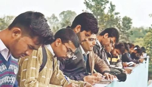 SC defers hearing pleas against Centre's 10 pc quota for EWS category in jobs, education