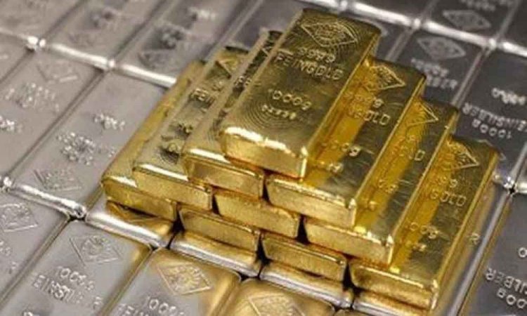 Gold, silver fall on weak overseas trend, profit-booking