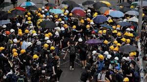 Hong Kong students reject closed-door talks with city leader