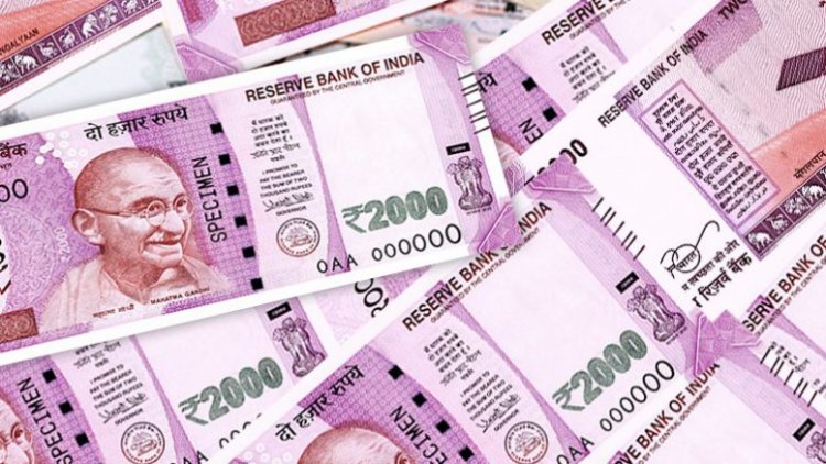 Rupee slips 10 paise to 69.14 vs USD in early trade