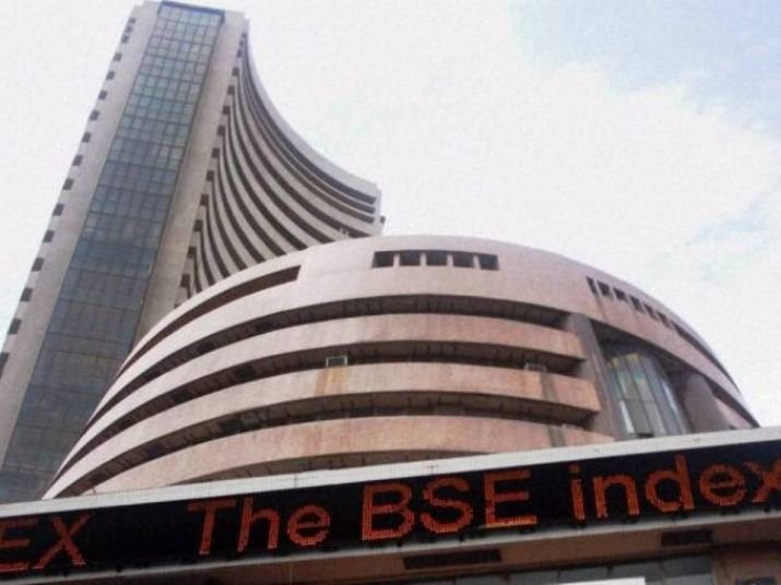 Sensex tumbles over 289 pts; bank, auto stocks drag