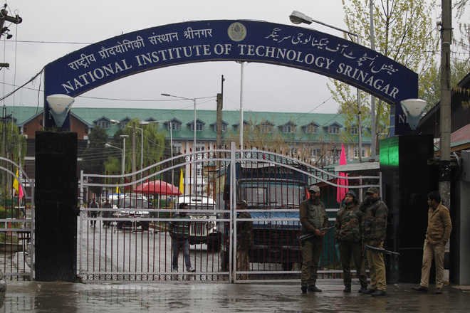 NIT Srinagar suspends classes indefinitely