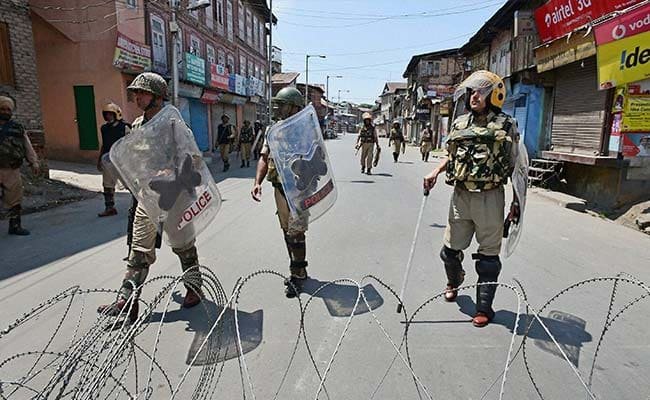 Oppn parties meet to discuss security situation in J&K