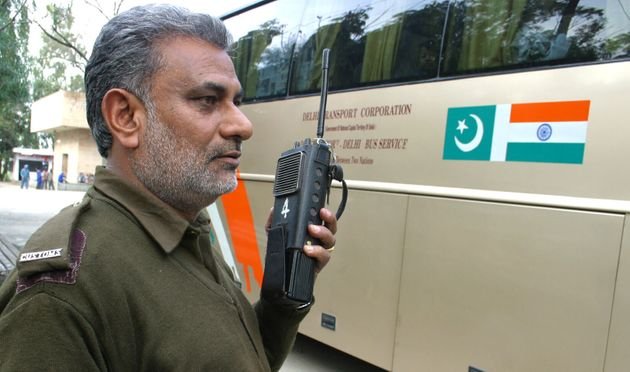Pakistan suspends Delhi-Lahore bus service