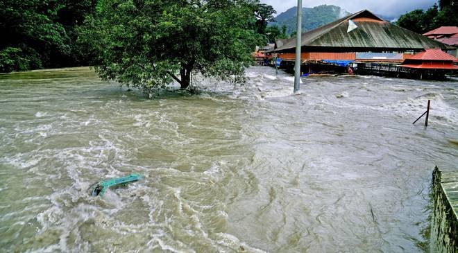 Rains pound South India; Kerala worst hit with 42 dead